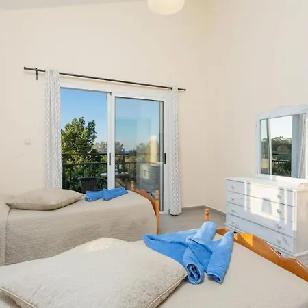 Sun Tria Villa Polis