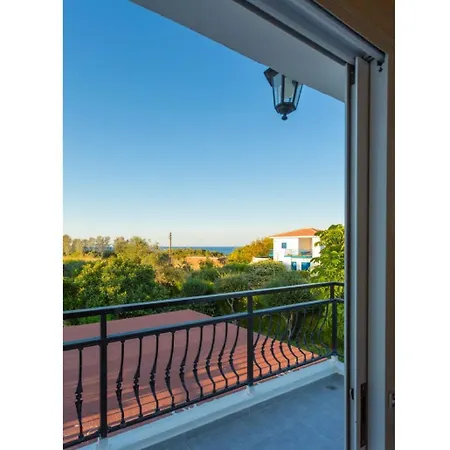 Vila Sun Tria Polis