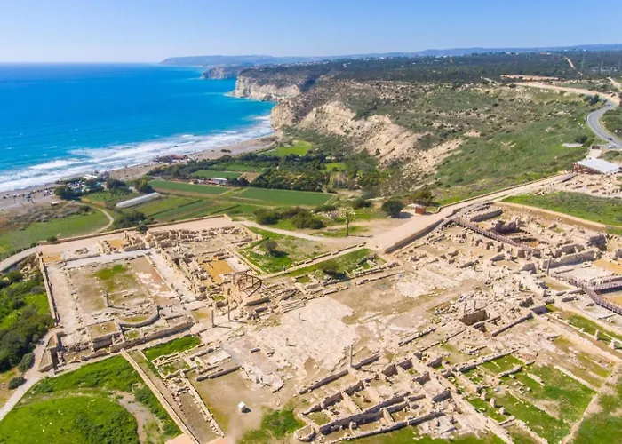 فيلة Sun Tria Polis